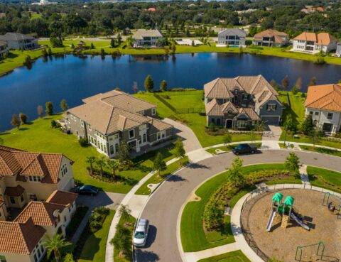 How to choose real estate title company in south florida